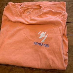 Vineyard vines coral tee yatching race